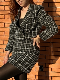 SAIA TWEED CURTA XADREZ DETALHES COM BRILHO