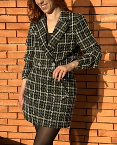Imagem do SAIA TWEED CURTA XADREZ DETALHES COM BRILHO