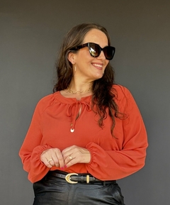 BLUSA EM CREPE SOLTA LARANJA FEMININA