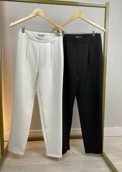 CALÇA EM ALFAIATARIA SOLTA FEMININA