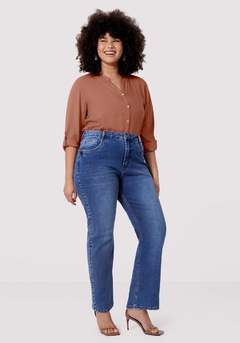CALÇA FEMININA JEANS PLUS SIZE RETA CHAPA BARRIGA - Amsterdam Closet