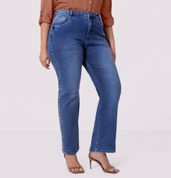 CALÇA FEMININA JEANS PLUS SIZE RETA CHAPA BARRIGA
