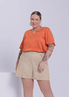 BLUSA VISCOSE COM DECOTE V PLUS SIZE