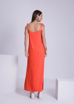 VESTIDO EM VICOSE LONGO COM BORDADADO - Amsterdam Closet