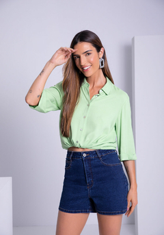 CAMISA EM VISCOSE MANGA 3/4 - comprar online