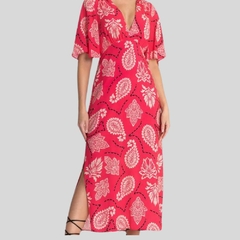 VESTIDO MIDI COM FENDAS NAS LATERAIS EM VISCO
