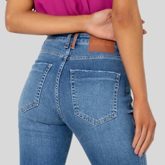 CALÇA JEANS FEMININA FLARE BOOT CUT - Amsterdam Closet
