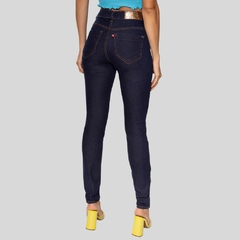 CALÇA JEANS FEMININA ESMERALDA SKINNY na internet