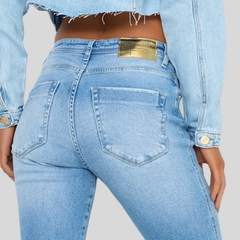 CALÇA JEANS FEMININA TURMALINA FLARE - Amsterdam Closet