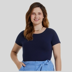 BLUSA BÁSICA CANELADA PLUS SIZE - comprar online