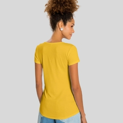 BLUSA BÁSICA EM MALHA VISCOSE COM MANGA CURTA