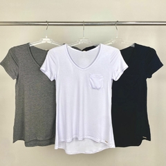 BLUSA MANGA CURTA COM BOLSO na internet