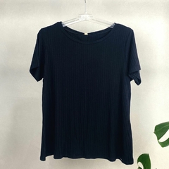 BLUSA BÁSICA CANELADA PLUS SIZE - Amsterdam Closet