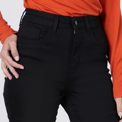 CALÇA JEANS FLARE FEMININA CHAPA BARRIGA PRETA - Amsterdam Closet