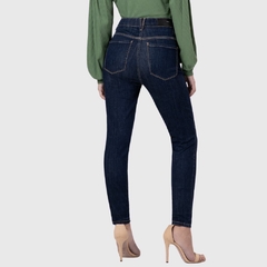CALÇA JEANS FEMININA COM ELASTANO CHAPA BARRIGA AZUL - Amsterdam Closet