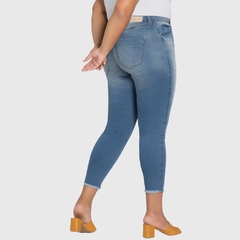 CALÇA JEANS FEMININA CHAPA BARRIGA CROPPED AZUL - Amsterdam Closet