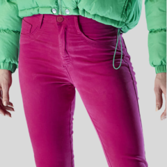 CALÇA JEANS CIGARRETE FEMININA ROSA - comprar online
