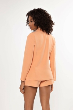 BLAZER EM ALFAIATARIA SOLTO LARANJA FEMININO - comprar online