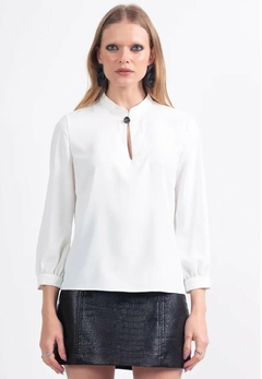BLUSA FEMININA EM ALFAIATARIA MANGA 3/4 BRANCA