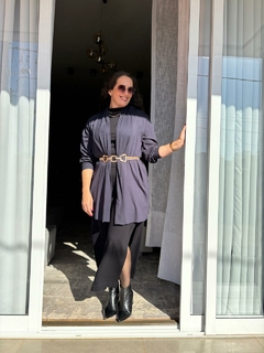 CARDIGAN EM MALHA COM MANGAS BUFANTES ALONGADO