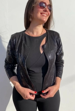 JAQUETA EM PAETÊ MANGA LONGA PLUS SIZE - comprar online