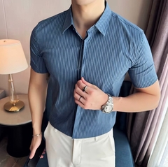 Men’s shirts with vertical stripes - buy online
