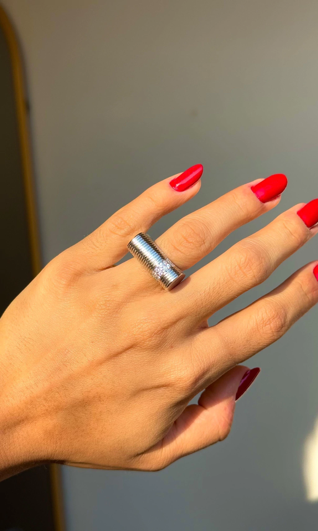 ANEL LARGO TEXTURIZADO