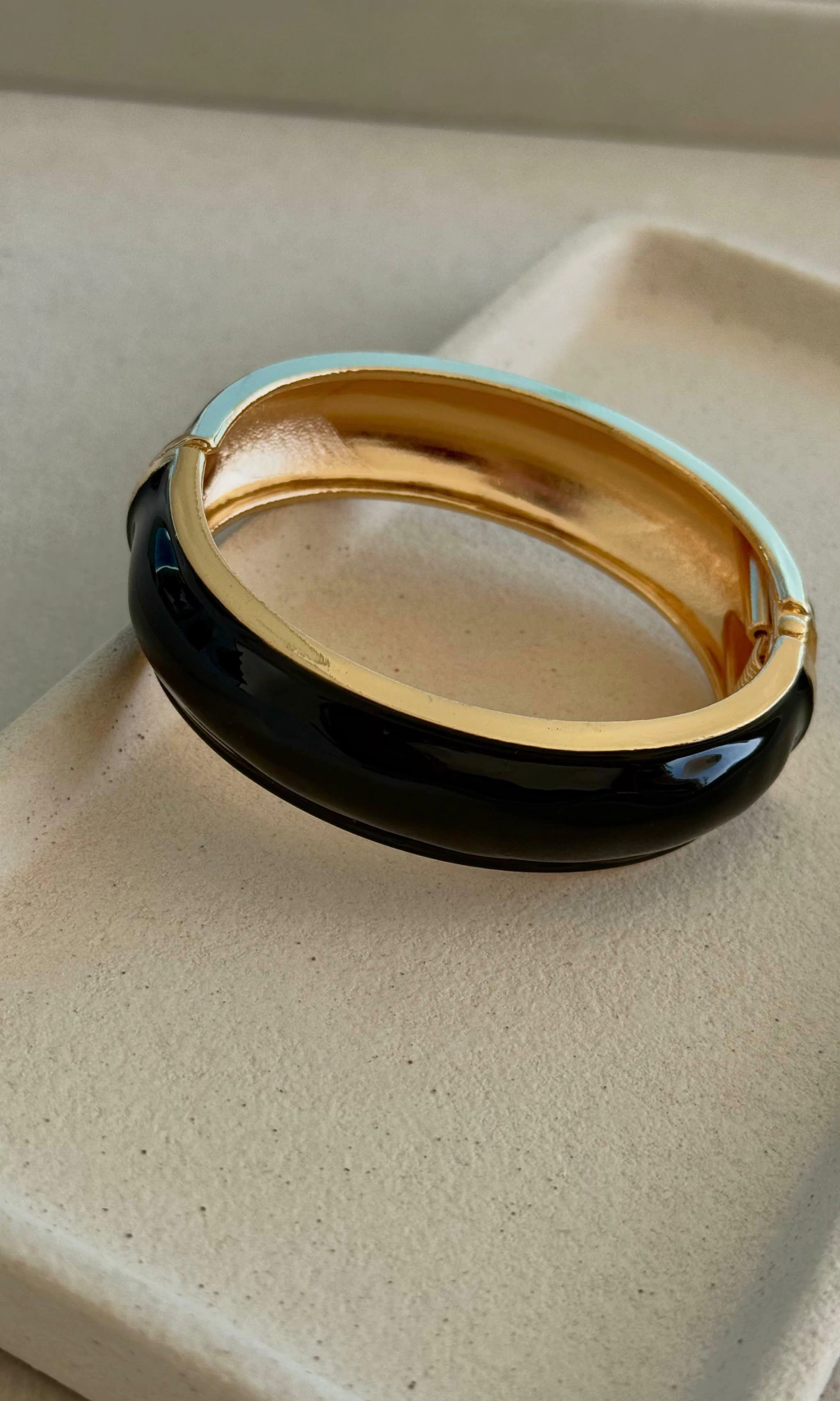 BRACELETE ESMALTADO PRETO