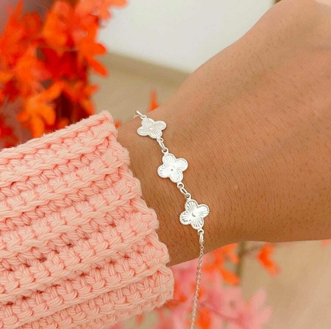 Pulseira Mini Trevos Diamantados - Banhada a prata