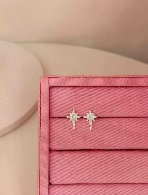 Brinco Estrelar Cravejado - Banhado a prata