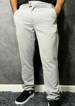 CALÇA ALFAIATARIA ROMA AJUSTE LATERAL CINZA CLARO - comprar online