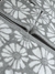 832 Toalla chica cuadr/x4 gris flor en internet