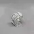 Anillo plata, con varios detalles