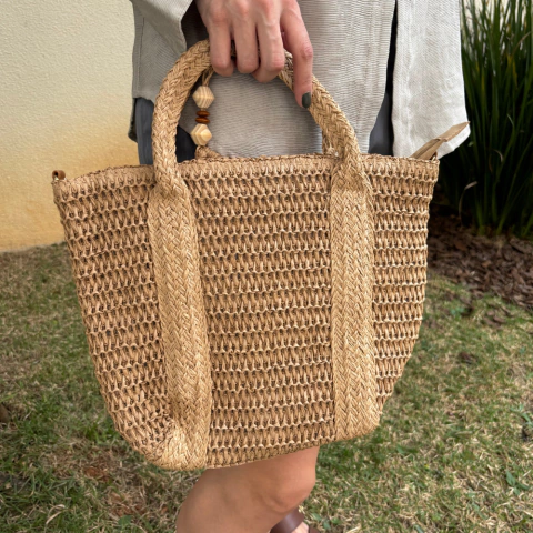 Bolsa de Palha Estruturada com Tassel