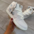 Jordan High damas en internet