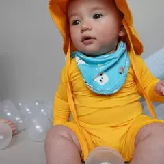 MACACÃO CURTO FPS 50+ HONEY - Carretel Kids