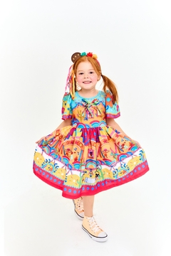 VESTIDO A FESTA VAI COMECAR BALANCE LARANJA E AZUL