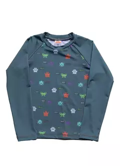 BLUSA UV SPACE MONSTER CHUMBO na internet