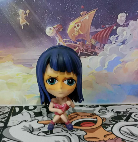 Figura Nico Robin cabezona