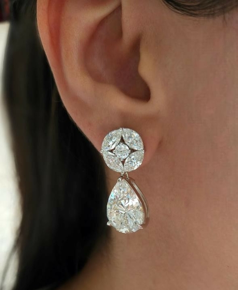 BRINCO PRATA NAVETE E ZIRCONIA PENDENTE GOTA