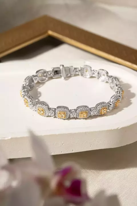 PULSEIRA ZIRCONIA FANCY YELLOW ZIRCONIA CÚBICAS BRANCA RIVIERA INTEIRA DE QUADRADOS