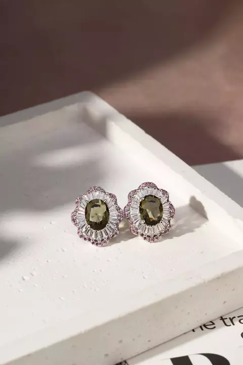 BRINCO CRISTAL PERIDOTO ZIRCONIA ROSA ZIRCONIA BRANCA OVAL BORDADO SEMI