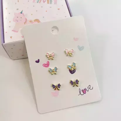 TRIO DE BRINCOS INFANTIL LAÇOS
