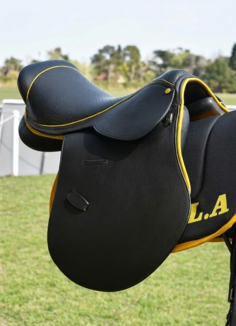 Monturas de Polo Personanalizadas