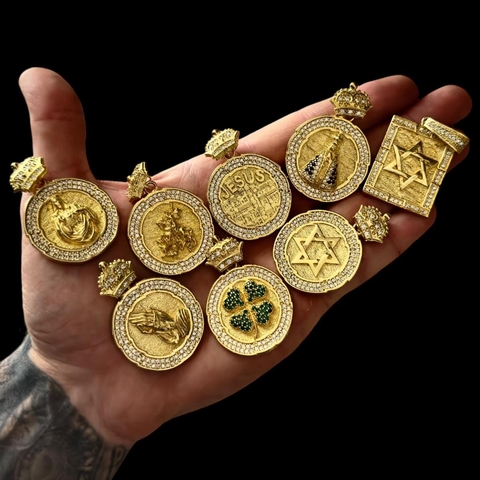 PINGENTE 100% MOEDA ANTIGA JESUS, TREVO, SÃO JORGE, NOSSA SENHORA, AMÉM, ESTRELA DE DAVI