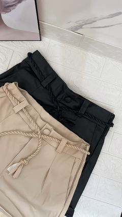 Shorts Cordinha Courino