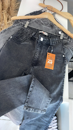 Calça jeans Skyne