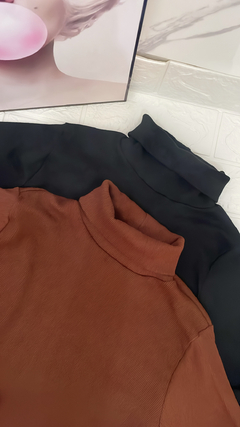 Blusa Gola Alta - comprar online