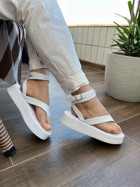 Sandália Flatform