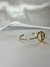 Bracelete Dourado Entrelaçado na internet